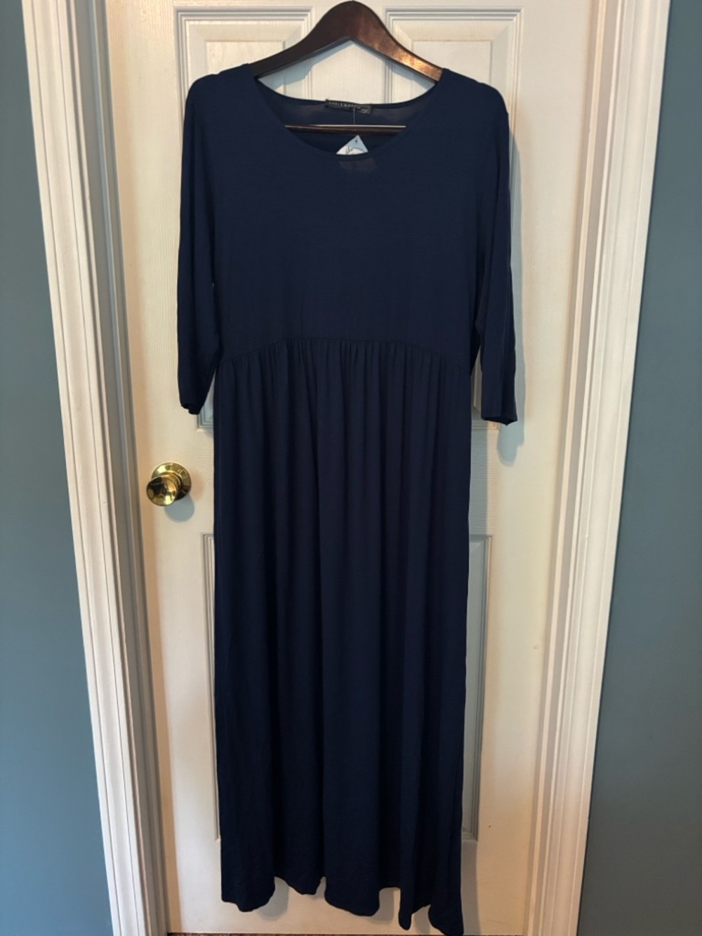 Women’s Navy 3/4 Sleeve Maxi Dress - Classic Navy. Timeless Dress!! Size 2X